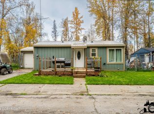 10815 E Twin Peaks Ct, Palmer, AK 99645
