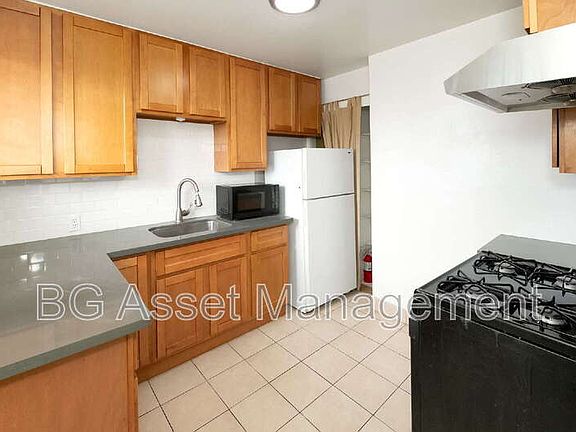 3rd image of 1403 Carlson Blvd Unit 1409