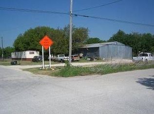 420 S Main St, Eden, TX 76629