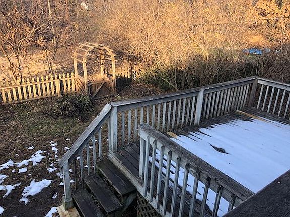 4th image of 5850 Fontana Dr