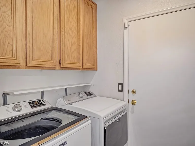 3034 Carbondale St — Photo 45