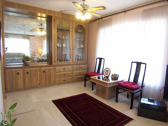 Dining L w/China cabinet