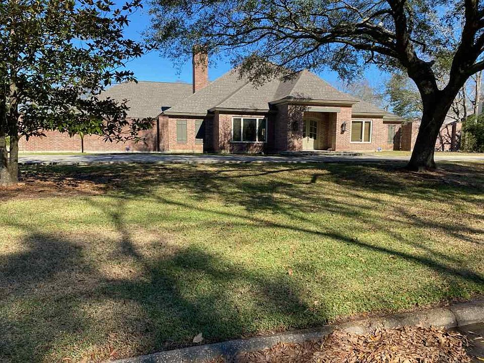 13 Bayou Bend Pl Beaumont TX 77706 Zillow