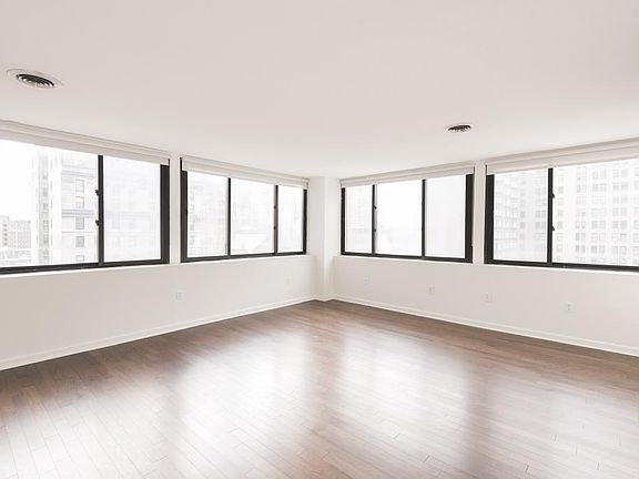 5th image of 1222 Sansom St #6S