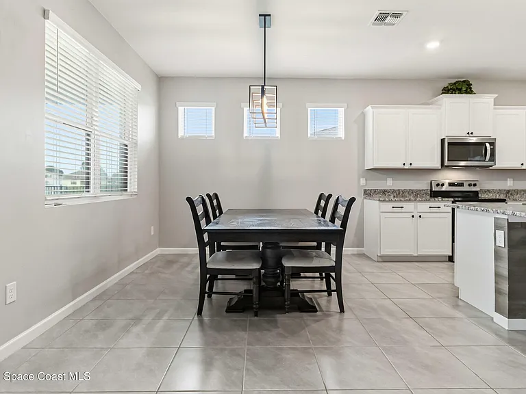 5349 Waterfall Pl — Photo 19