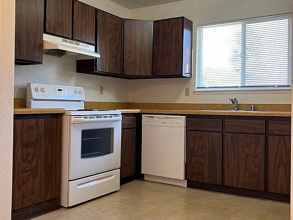 4th image of 2655 Mar Vista Dr APT F