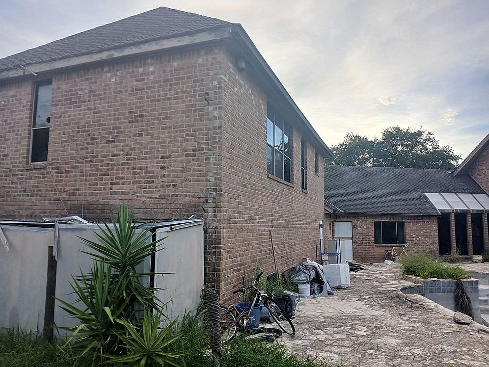 2nd image of 7034 Brandon Dr