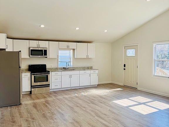 3rd image of 108 Philadelphia Rd