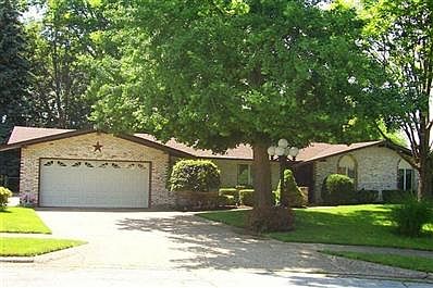 1st image of 594 Saxony Dr
