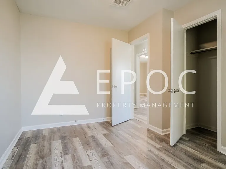 2026 E Young St — Photo 10