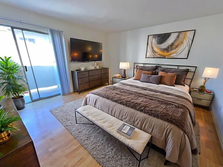 112 Catamaran St #3 — Photo 8