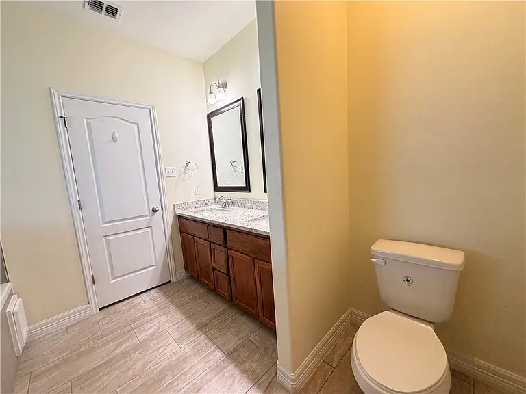 1816 Chesapeake Bay Dr — Photo 21