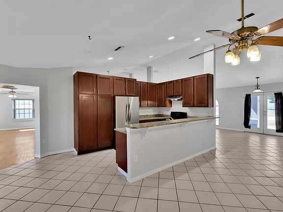 5th image of 1446 Kingston Way