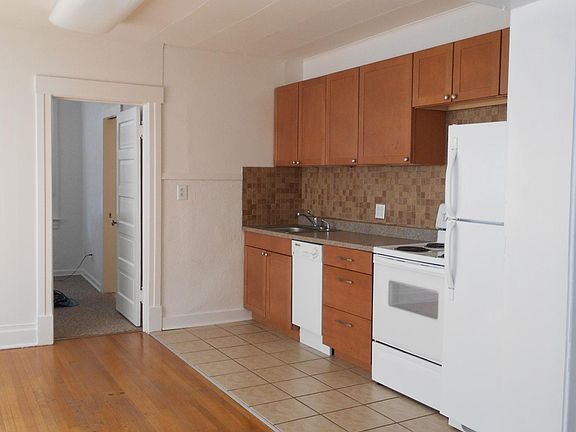 4th image of 1705 W 1st Ave #3