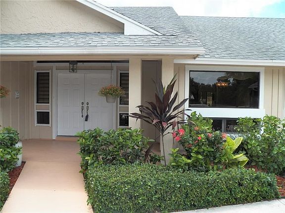 4th image of 1934 SW Saint Andrews Dr