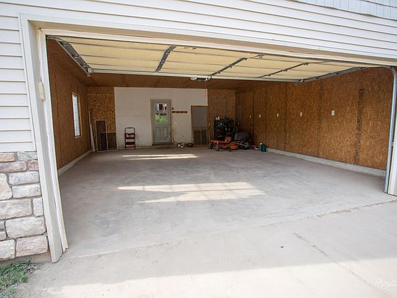 5th image of 16608 40th Ave