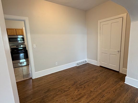 5th image of 261 Cardiff St #1