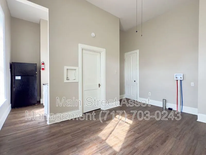 Studio, 1.0 bath, 270 sqft, $825 — Photo 3