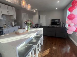 20 Mount Vernon St APT 3, Dorchester, MA 02125