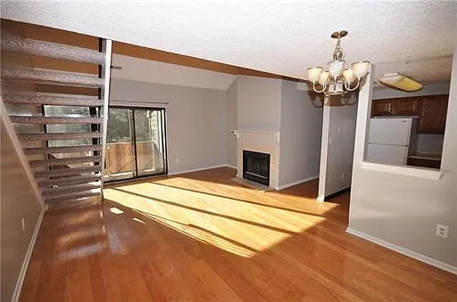 8020 Tamarron Dr — Photo 8