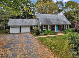 8 Oak Ridge Rd, Brunswick, ME 04011
