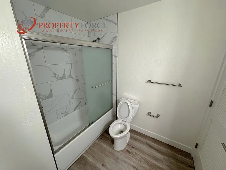 946 Tamarack Ln #9 — Photo 13