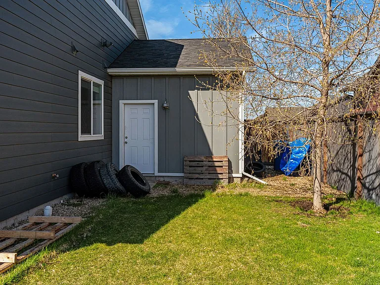 1604 Drummond Blvd — Photo 29