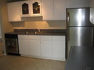 3rd image of 196 Arrow Wood Pl