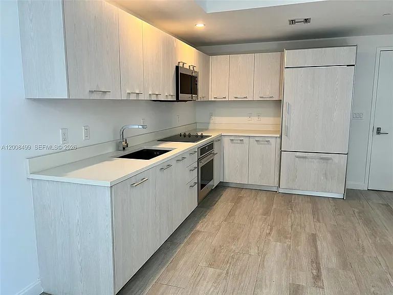55 SW 9th St #2702 — Photo 5