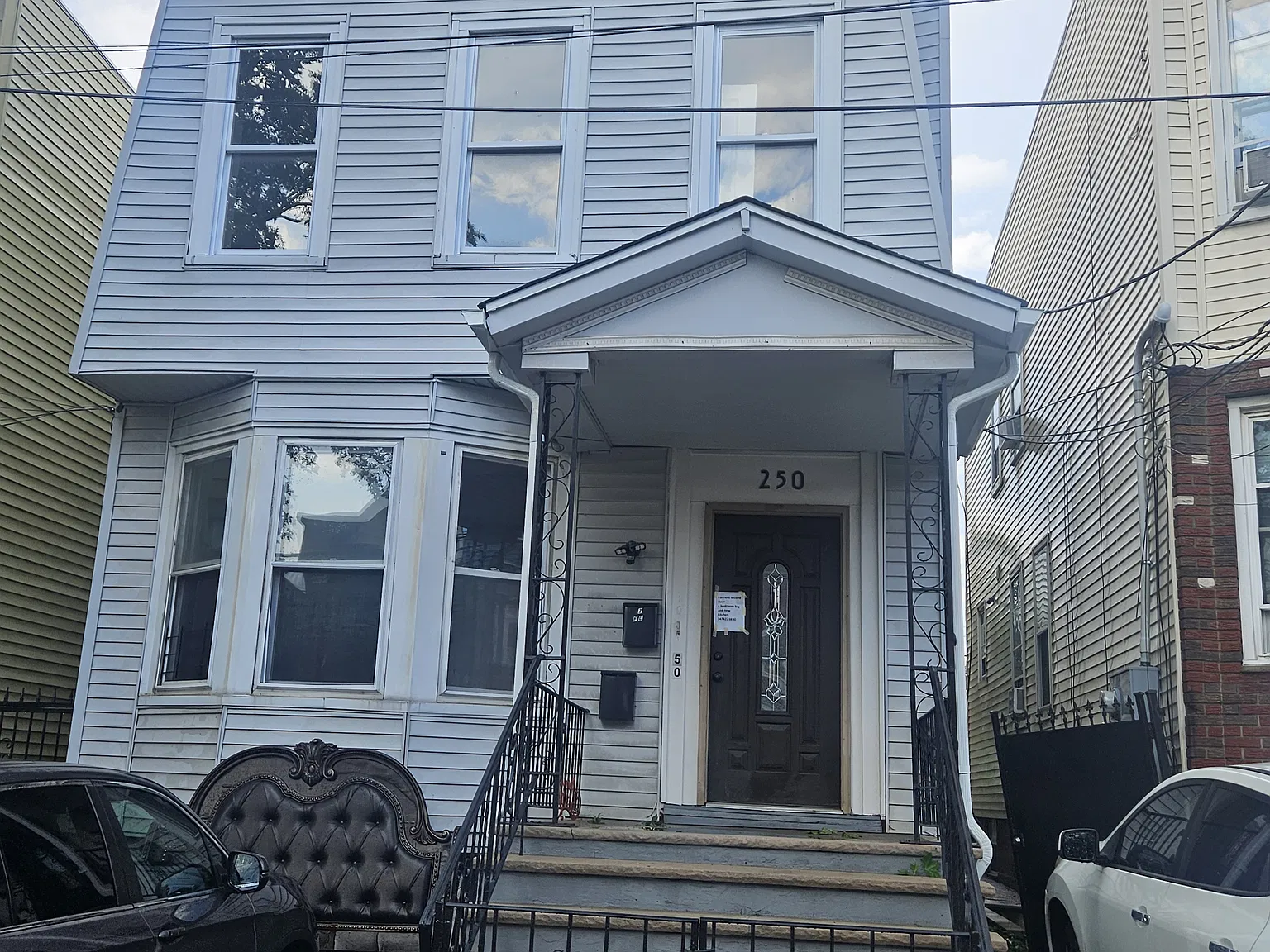 250 Clinton Ave — Photo 1