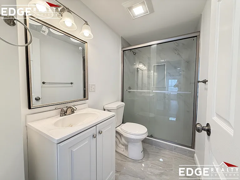 81 Alder St #A — Photo 11
