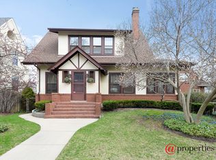 907 Reba Pl, Evanston, IL 60202