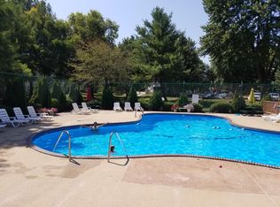 1922 Melrose Dr, Champaign, IL 61820