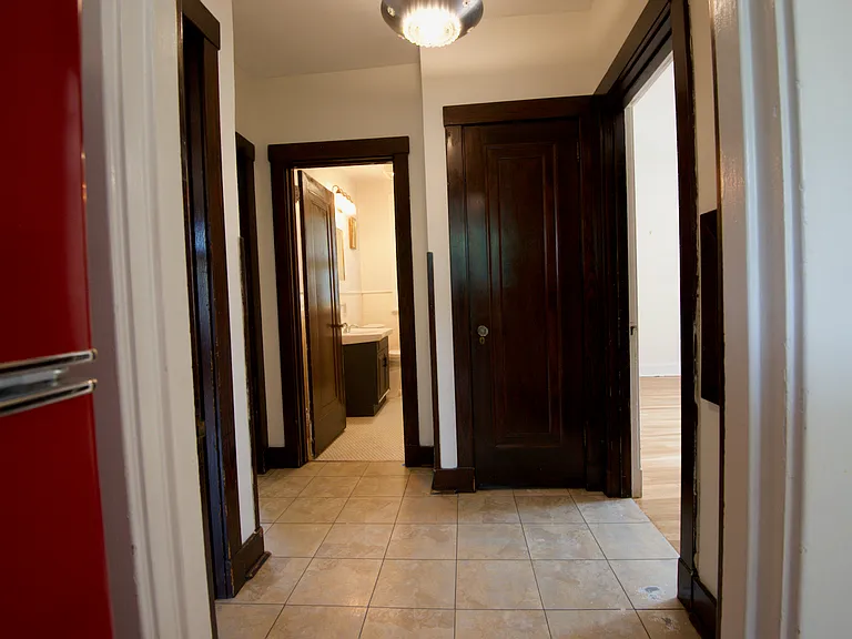 218 Pennsylvania Blvd #1 — Photo 24