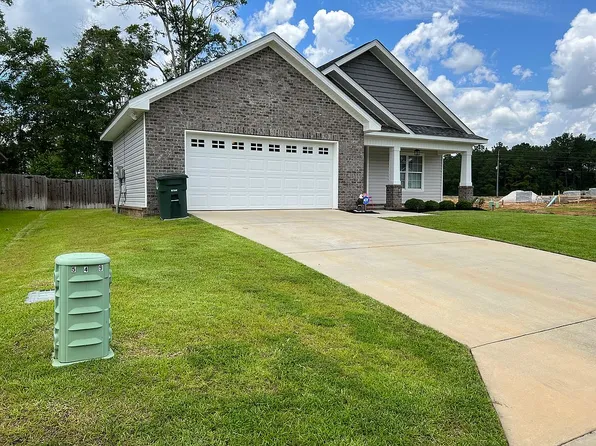 104 Longleaf Ln, Enterprise, AL 36330