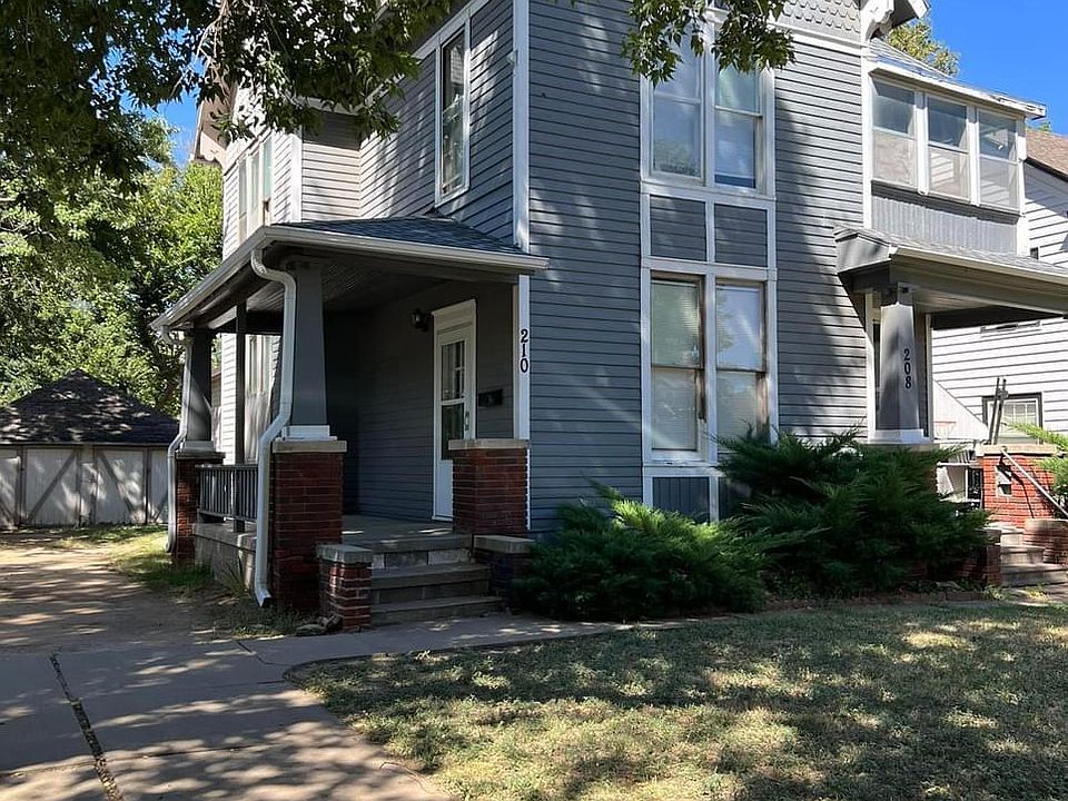 1st image of 210 S 10th St