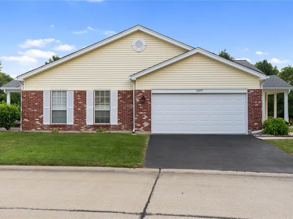 16043 Rose Wreath Ln, Florissant, MO 63034