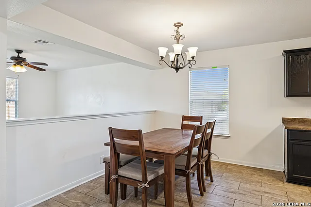 3 bed, 2.5 bath, 1618 sqft, $1,750 — Photo 4