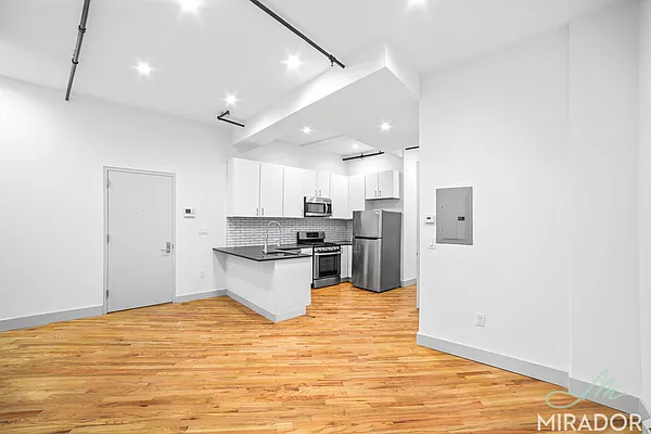 Rented by Mirador Real Estate | media 14