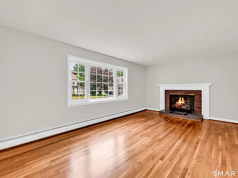 7 Olson Ave — Photo 8