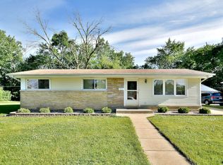 511 E Palmer Ave, Addison, IL 60101