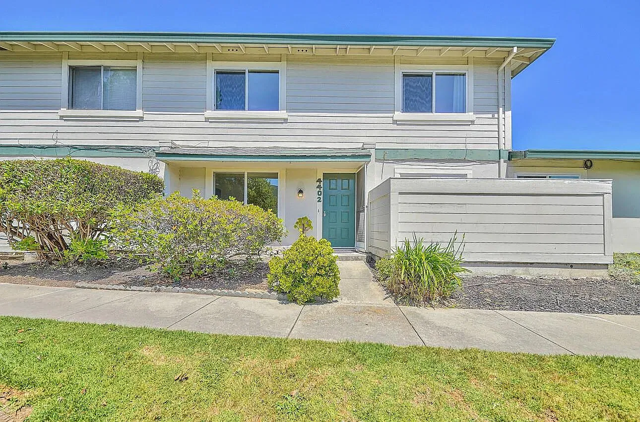 3 bed, 1.5 bath, 1155 sqft, $4,200 — Photo 4