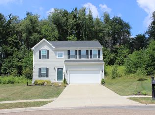 1612 Seabiscuit Dr NE, Canton, OH 44721