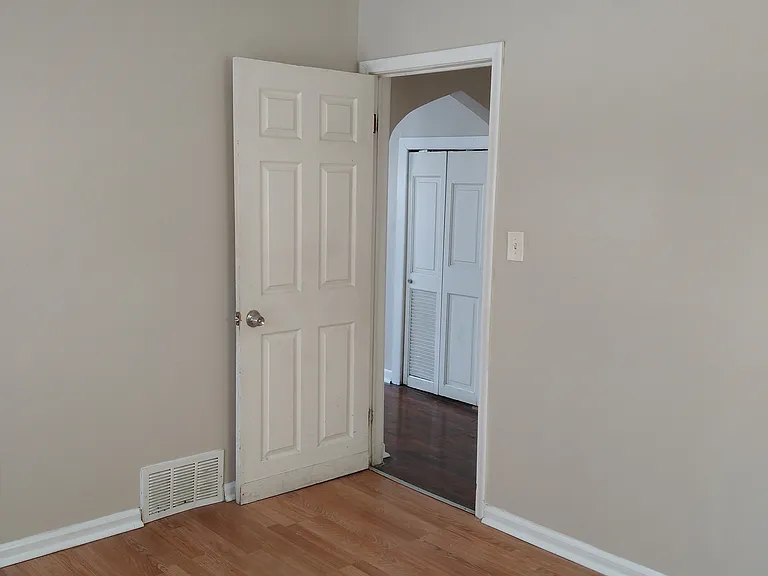 13972 Marshall Ave — Photo 7