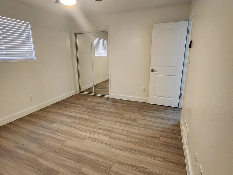 The Vue — Photo 39