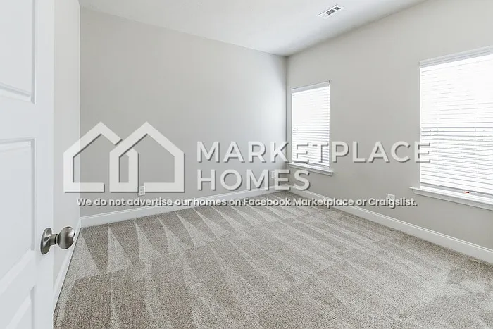 750 Holderness Ct — Photo 18