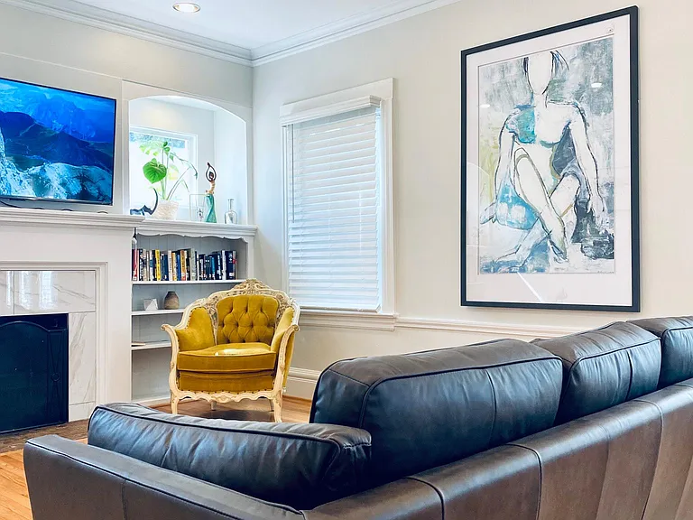 320 Berkeley St — Photo 16