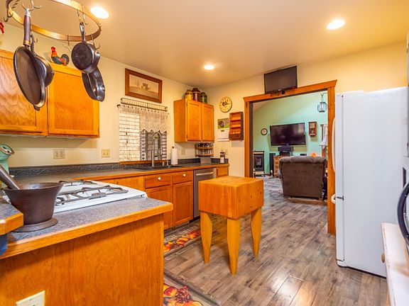 4th image of 3948 Black Lake Blvd SW