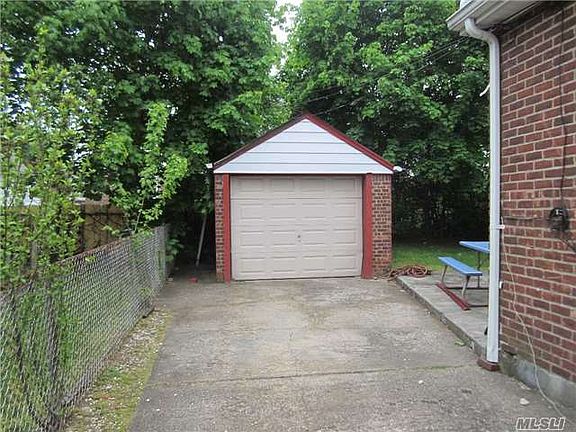 3rd image of 11437 220th St