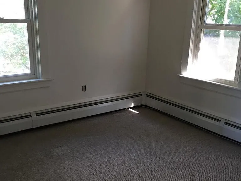 1082 Main St #2 — Photo 2